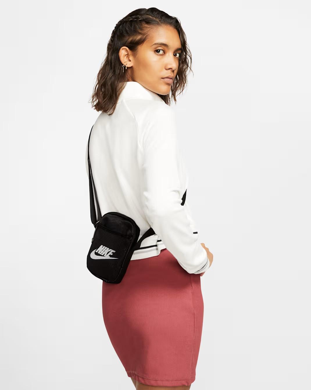 Heritage Crossbody BA5871 010 NIKE 