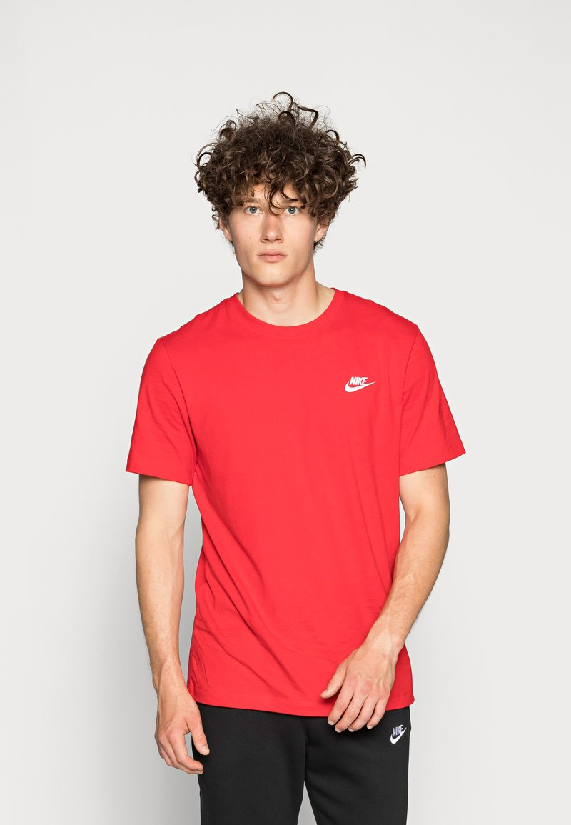 NIKE AR4997657
