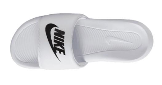 Victori One CN9675 100 NIKE 