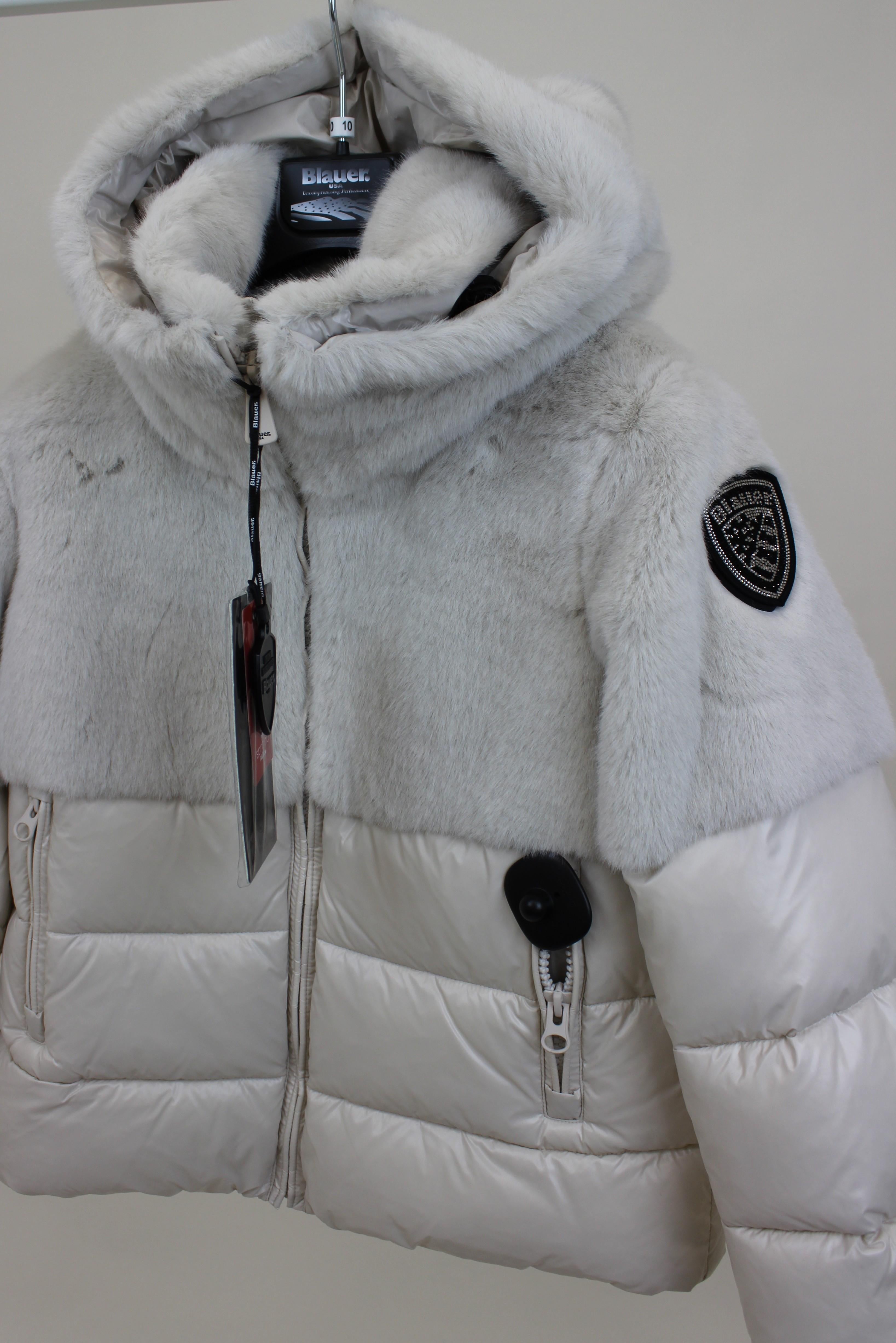 Fanevil Jr 25WBLGC02411 907 BLAUER 