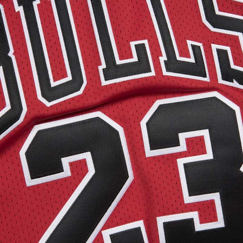 Autentic Jersey Chicago Bulls Michael Jordan 1997/98 AJY4GS18399 CBUSCAR97MJO MITCHELL&NESS 