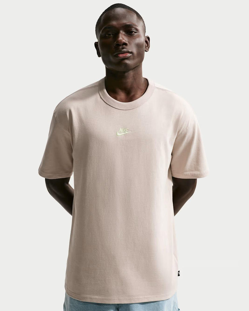 Nike tee
