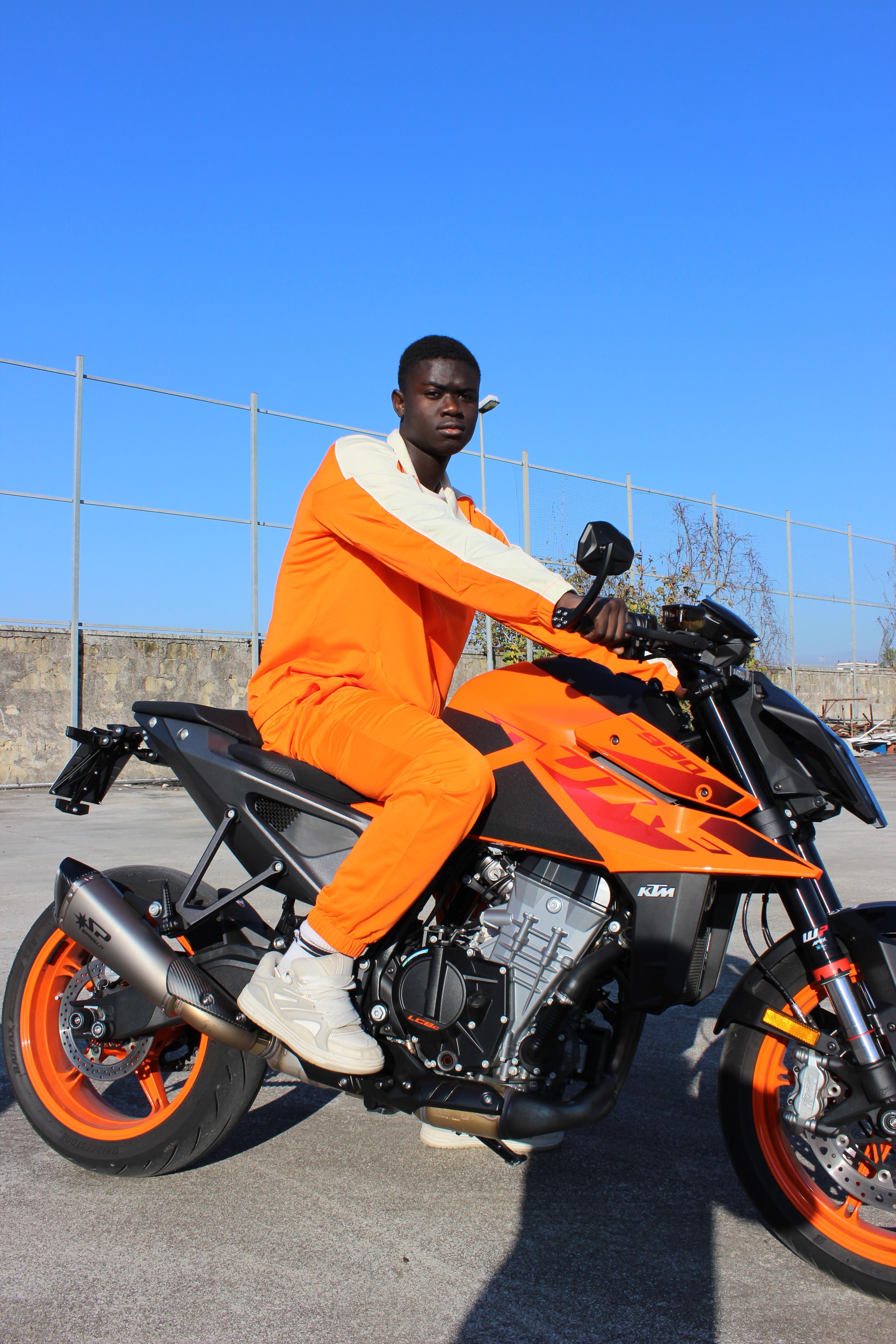 Sportswear Club Tuta HV1444 819 NIKE 