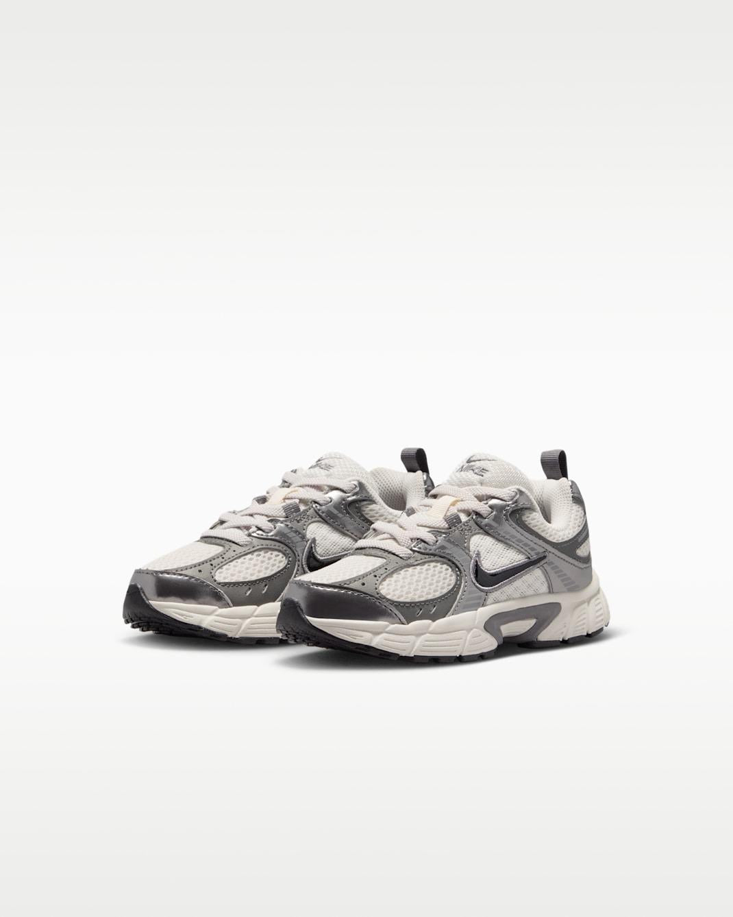 V5 Runner HQ6412 003 NIKE 