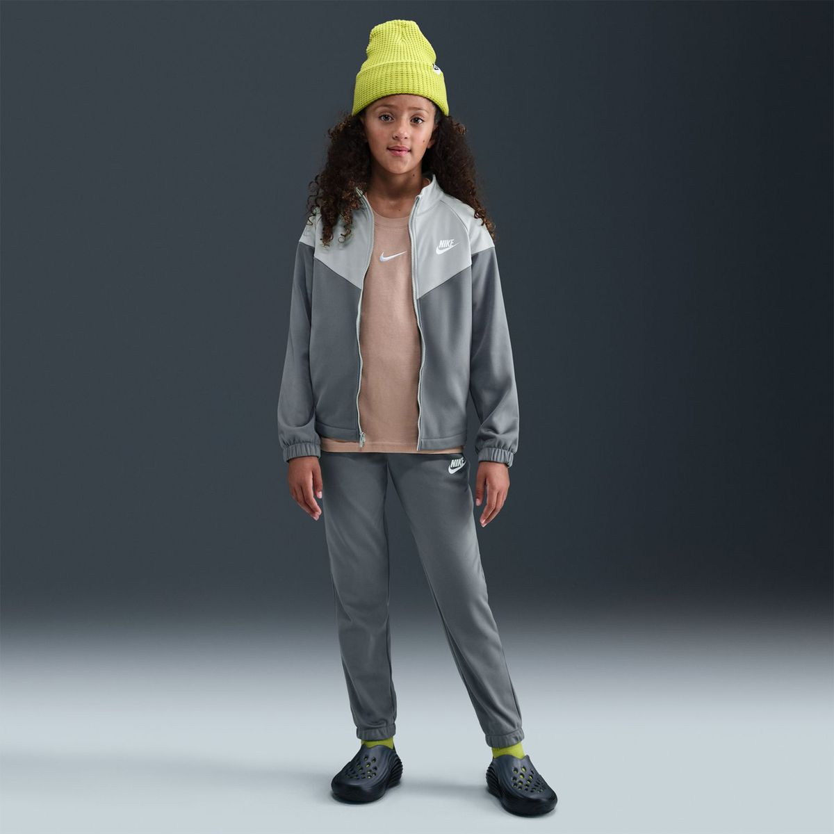  HQ9315 084 NIKE 