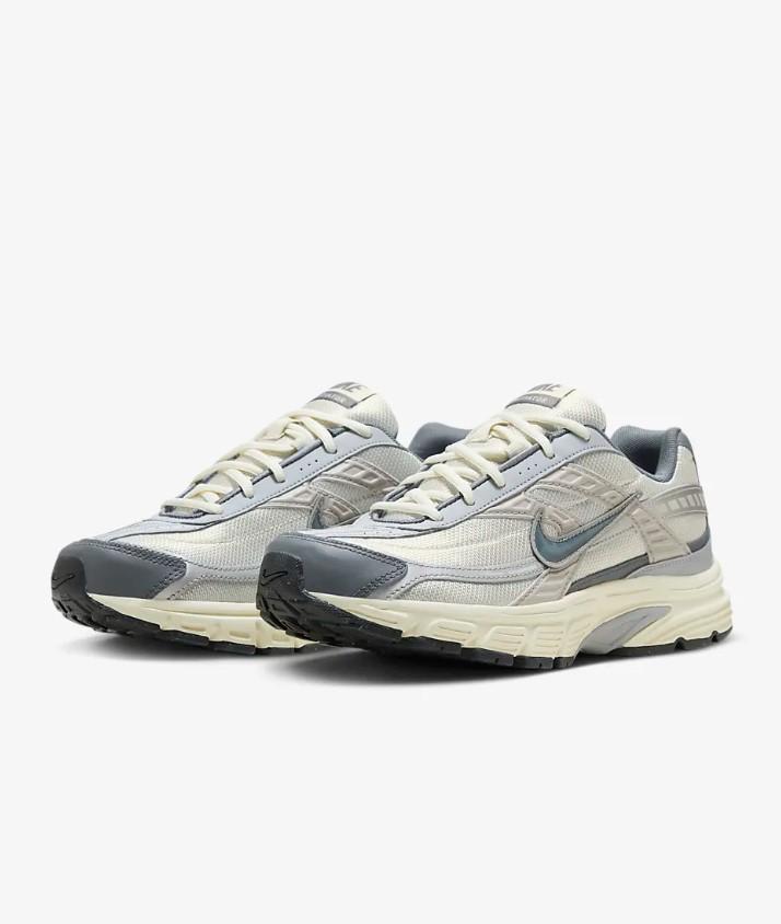 Initiator HQ1179 001 NIKE 