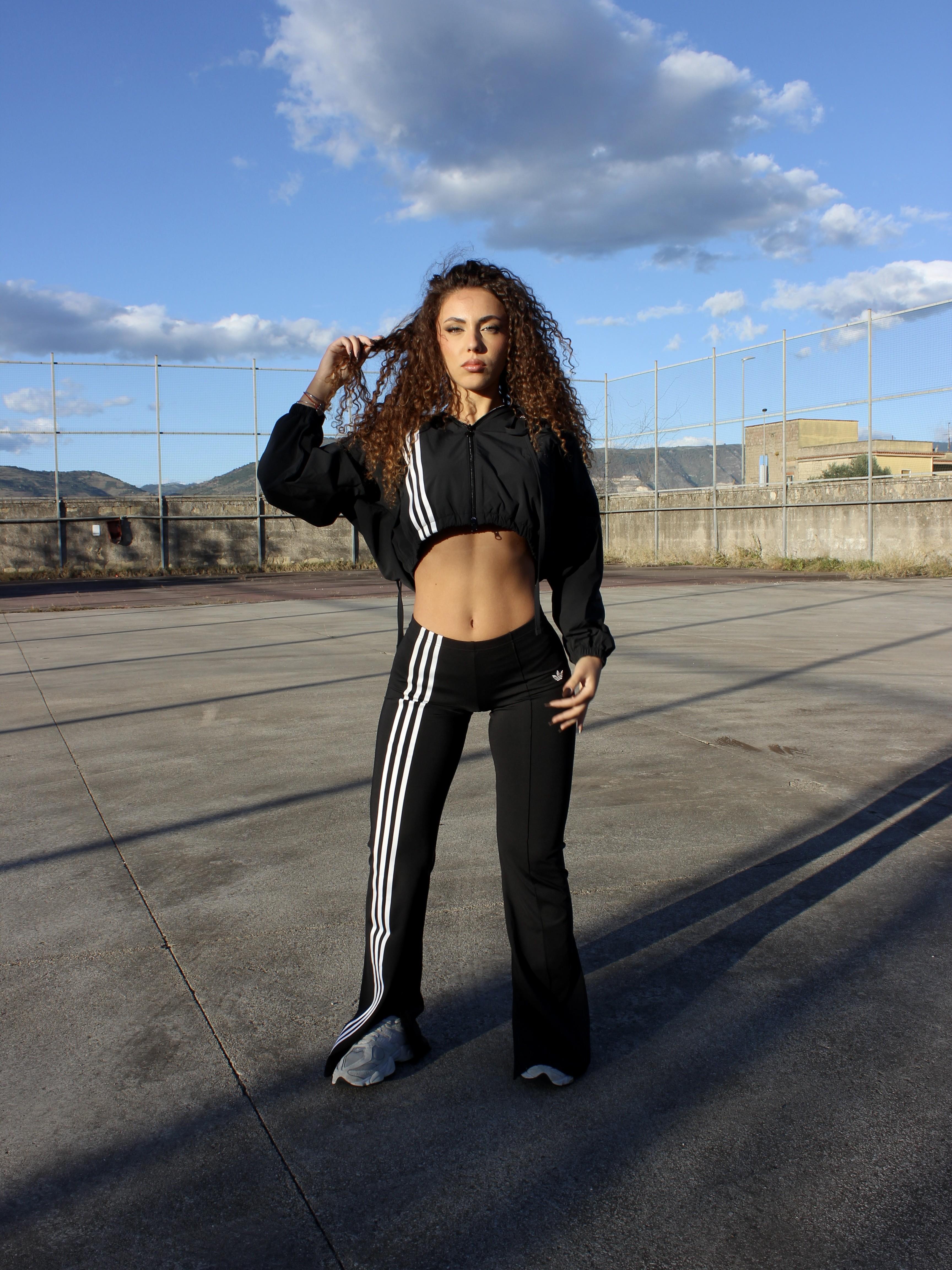 Tracksuit nero con fiocco JX2698 UNI ADIDAS 