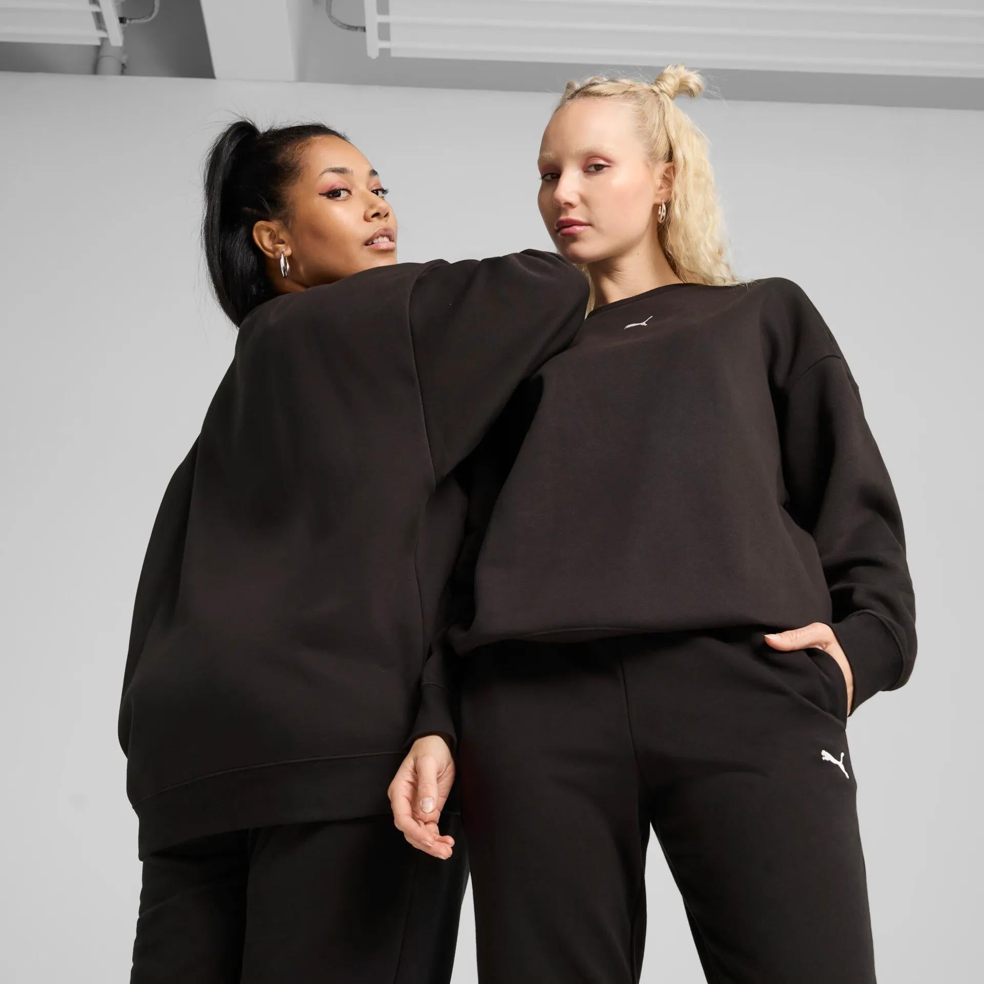 ESS Oversized Crew 685400 01 PUMA 