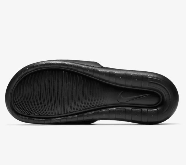 Victori One slide CN9657 002 NIKE 