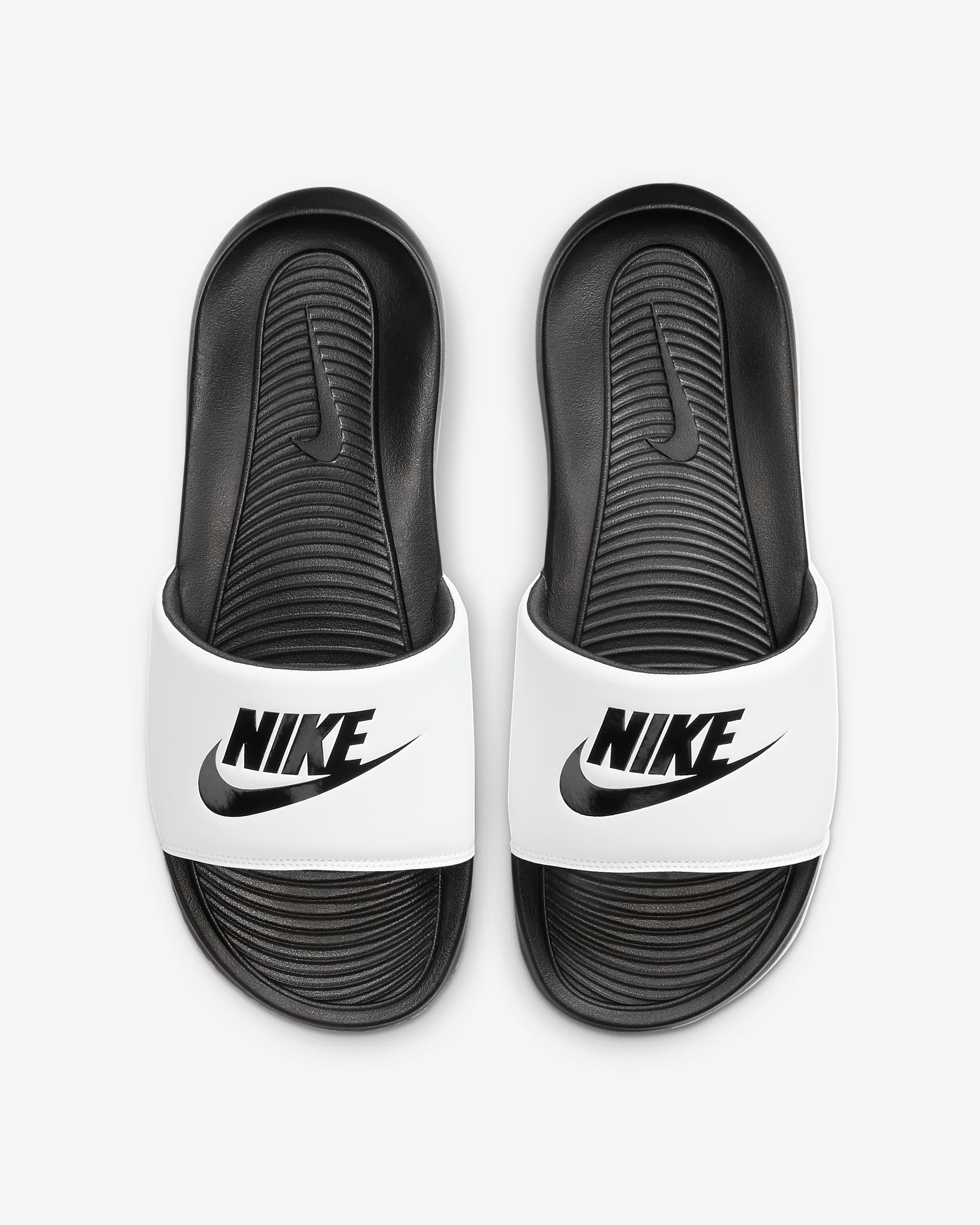 Victori One Slide CN9675 005 NIKE 