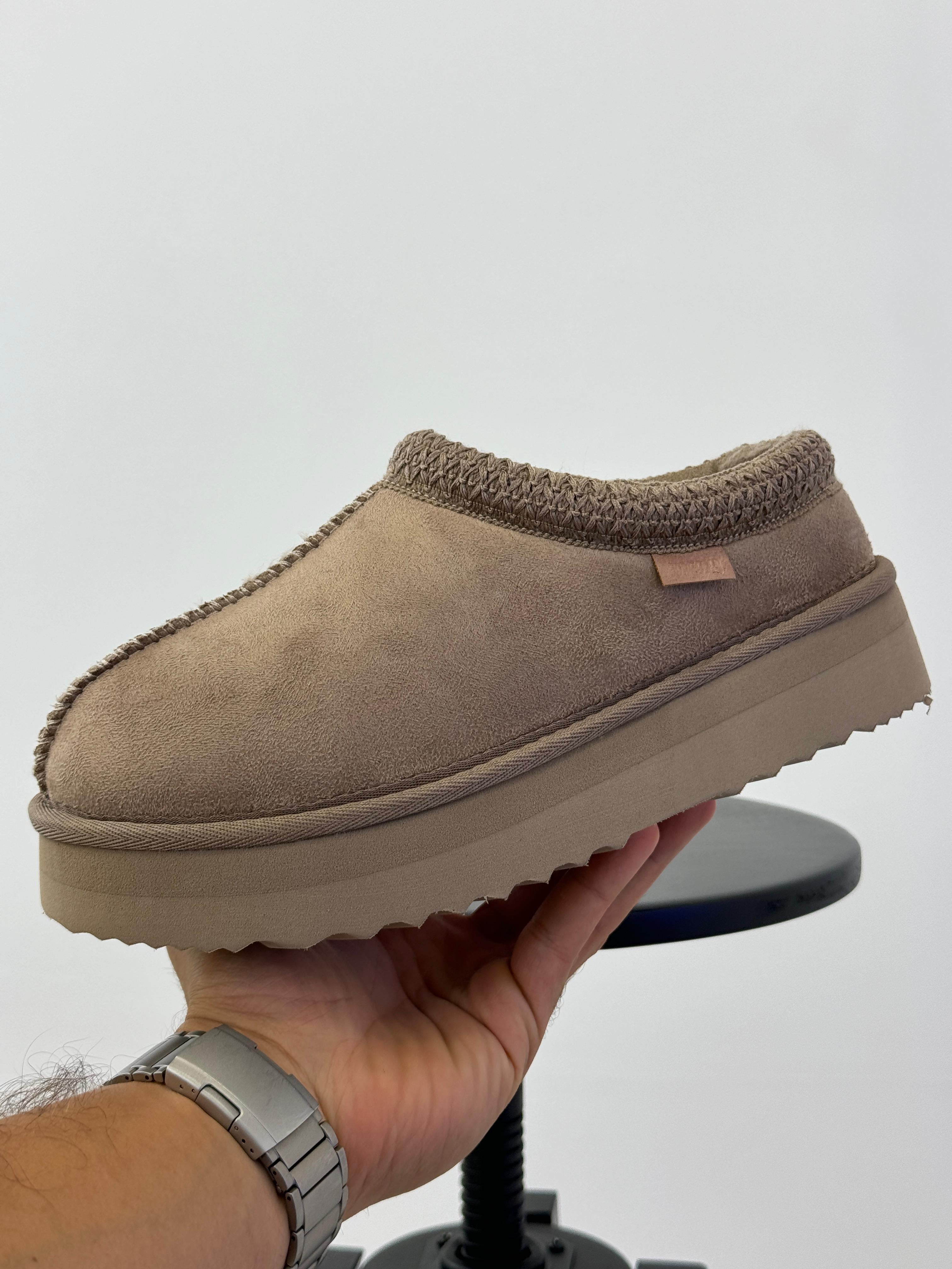 Stivaletto da donna 59561 NUEZ TAUPE MTNG 