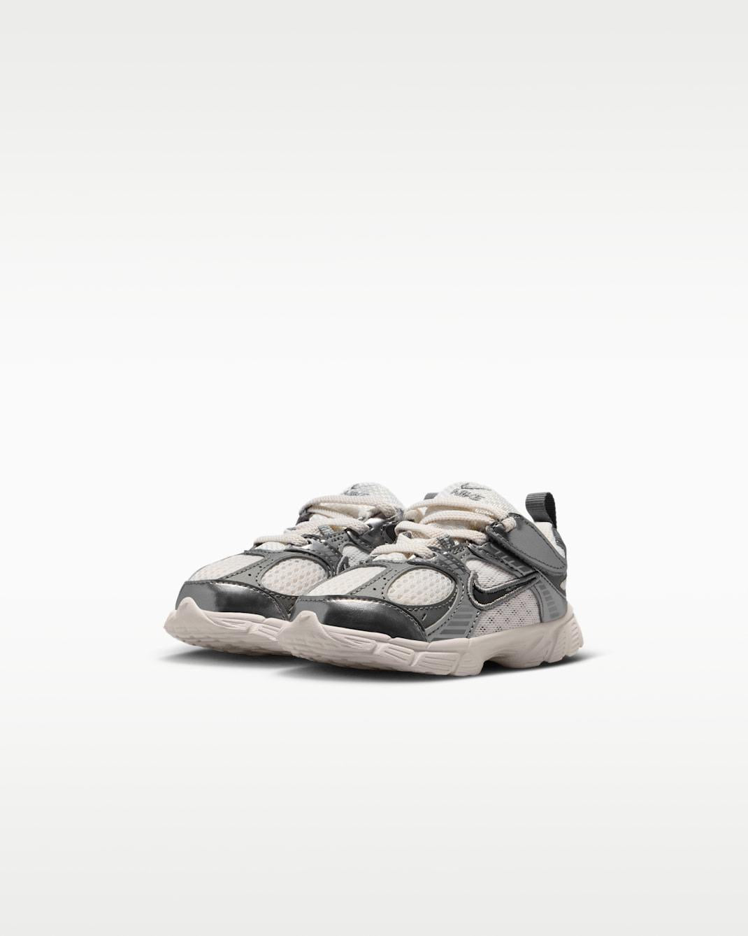 V5 Runner HQ6413 003 NIKE 