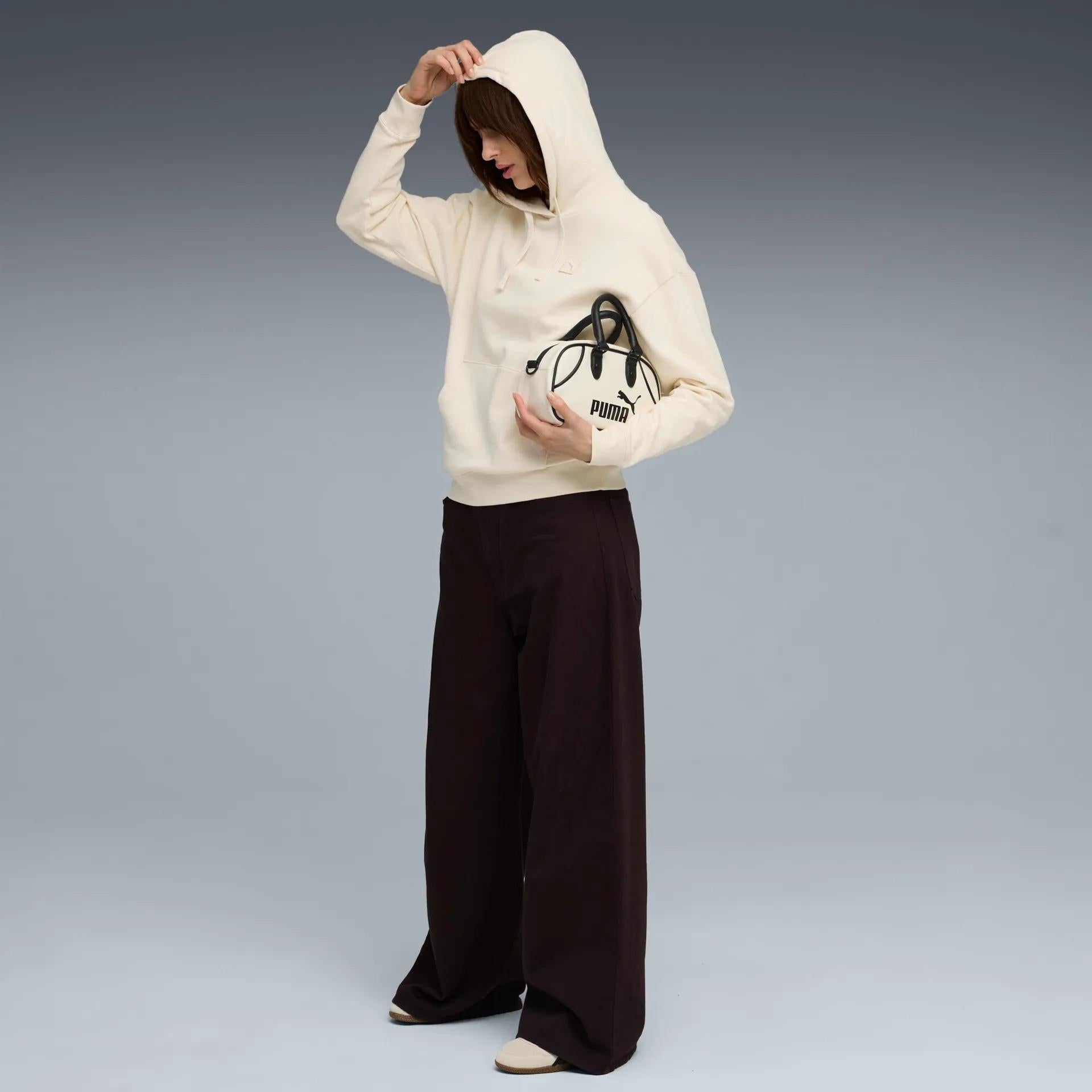 ESS ELEVATED Comfort Hoodie FL 688100 99 PUMA 