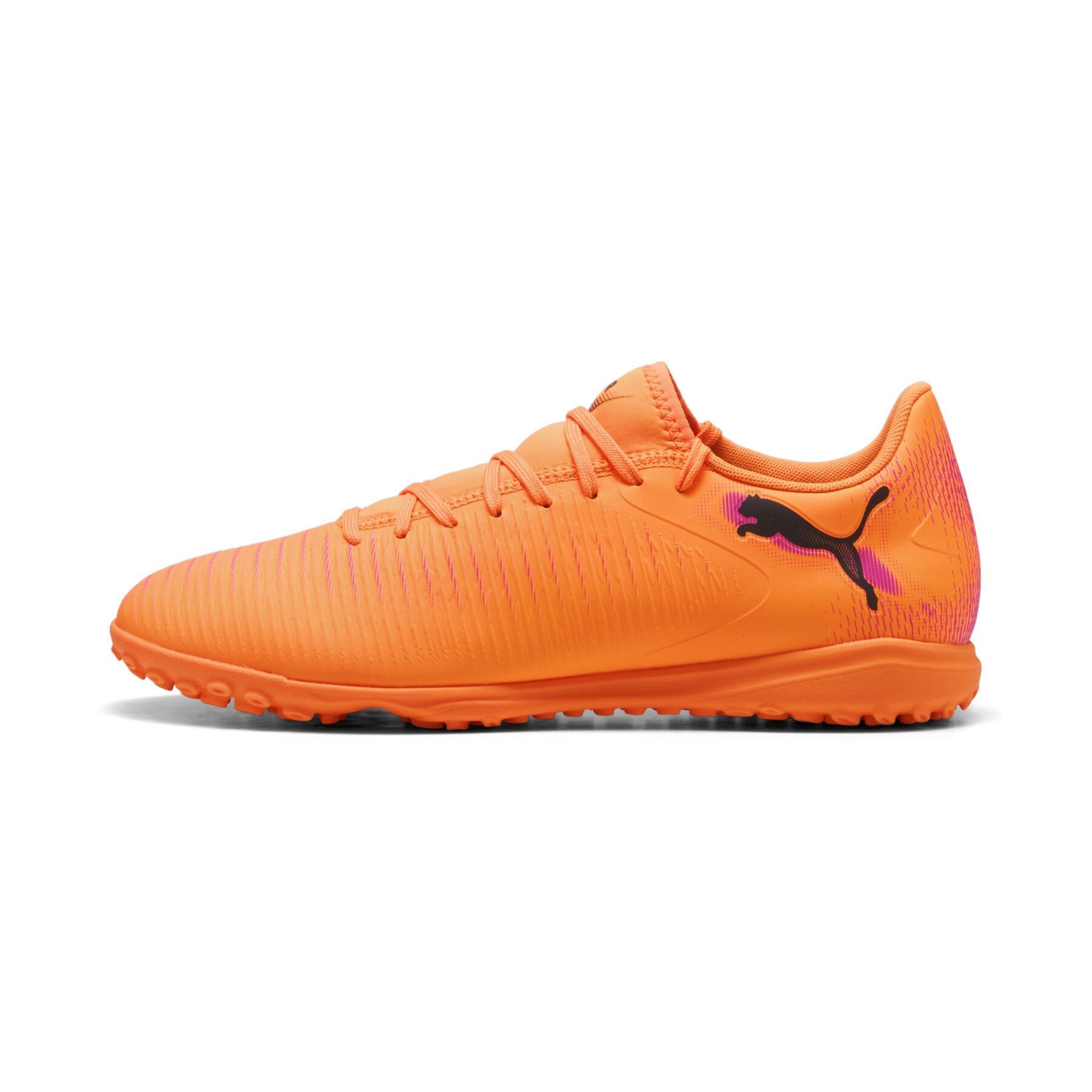 Future 8 Play Tt 108605 03 PUMA 