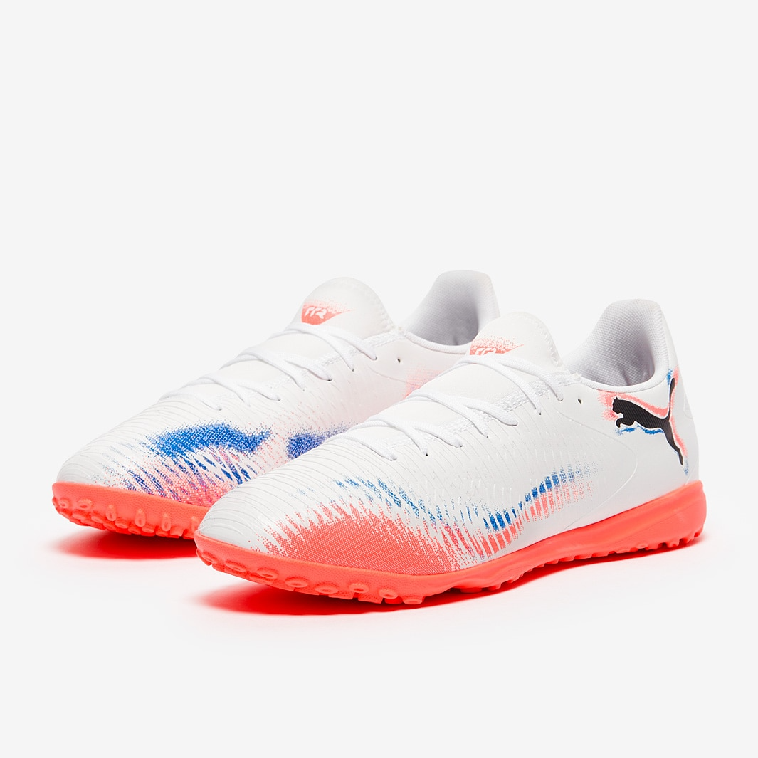 Future 8 Play Tt 108605 01 PUMA 