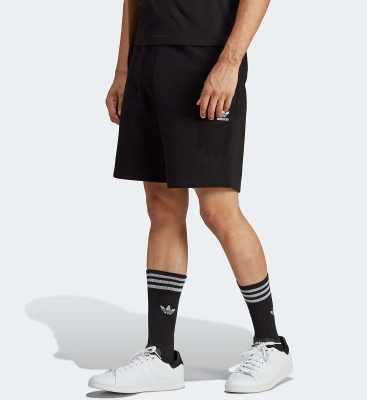 3 Stripes Short