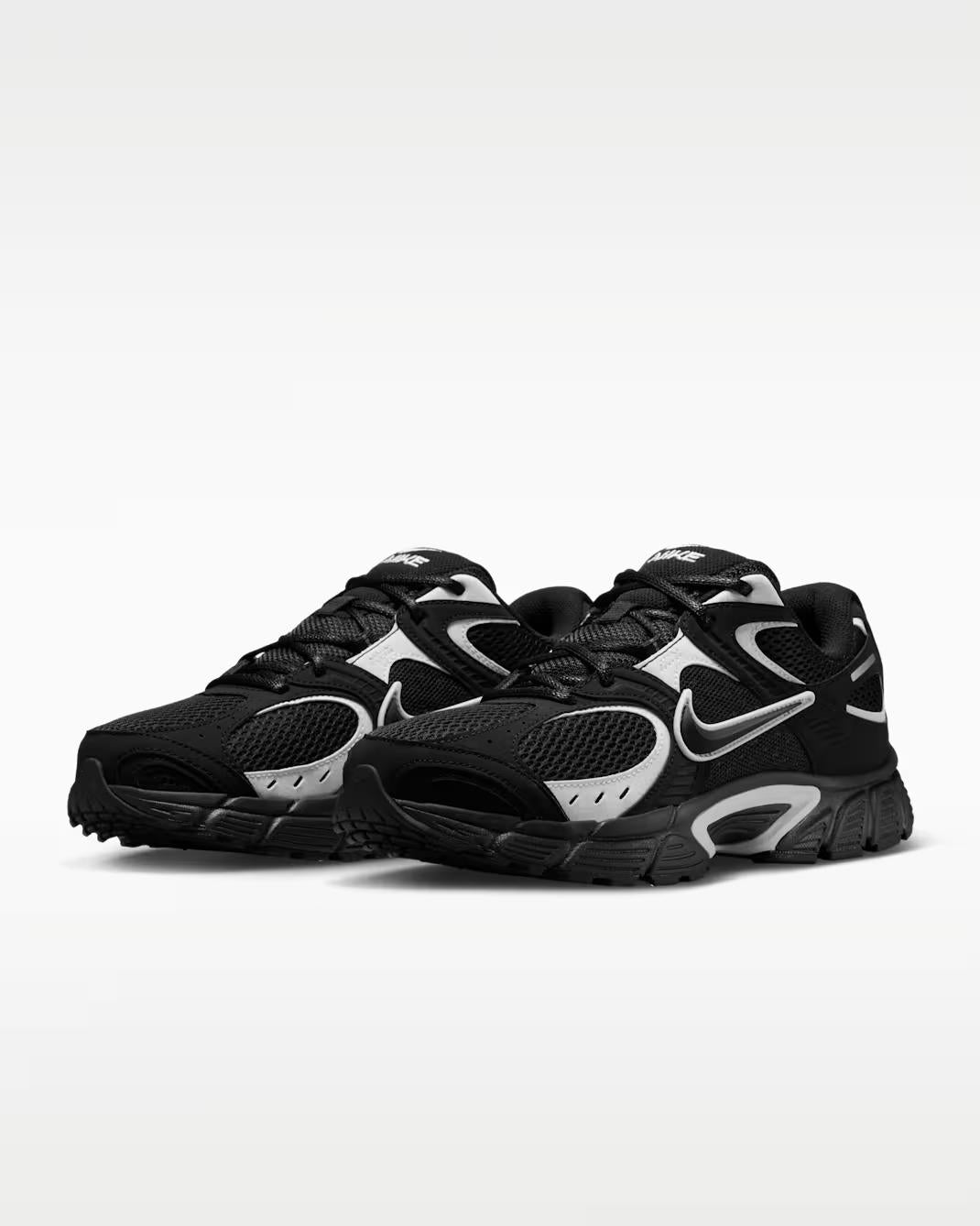 Nike V5 RNR IO7835 001 NIKE 