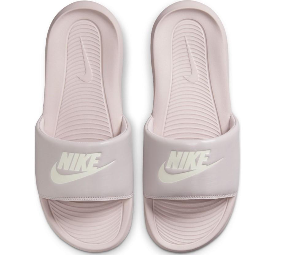 Victori One CN9677 008 NIKE 