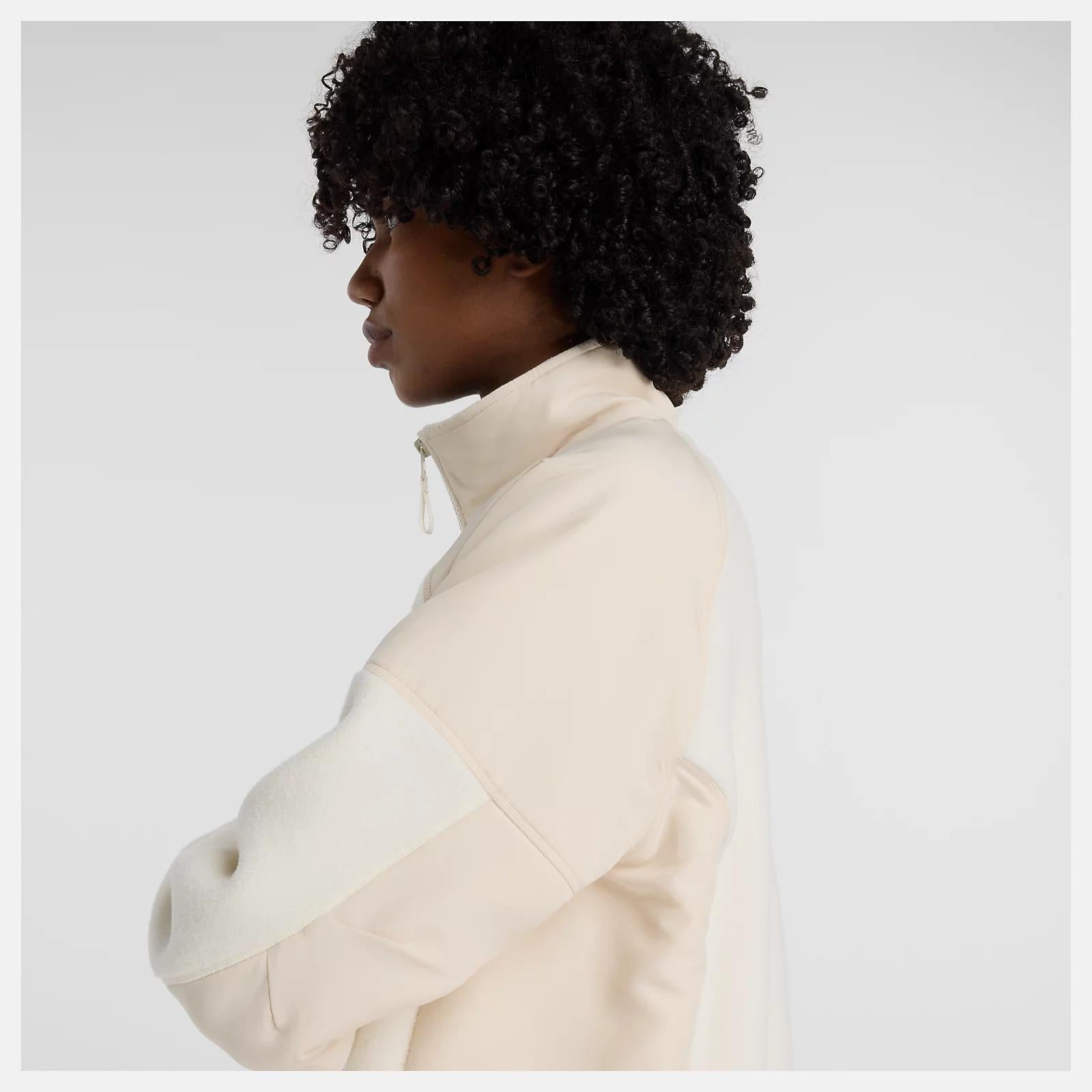 Linear Graphic Fleece Hoodie WJ53503 PEF NEW BALANCE 