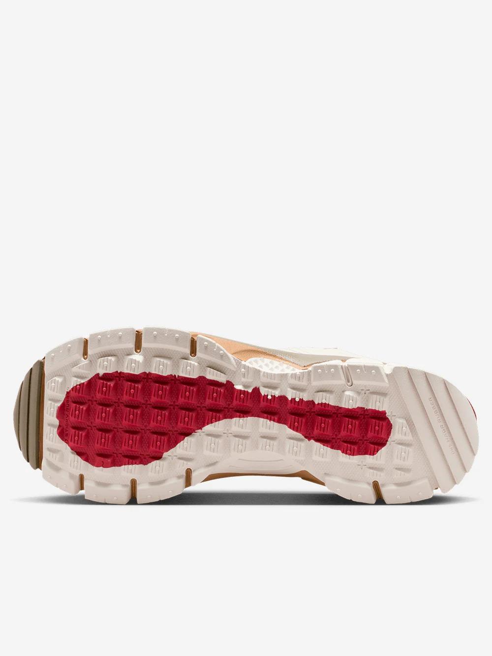 Nike Zoom Vomero Roam IQ1126 317 NIKE 