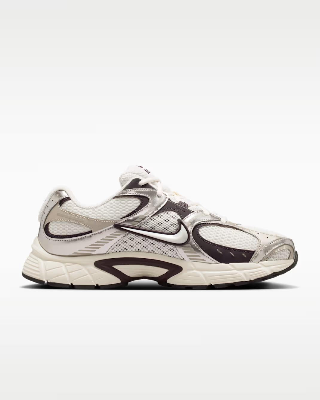 Nike V5 Rnr HJ5228 011 NIKE 