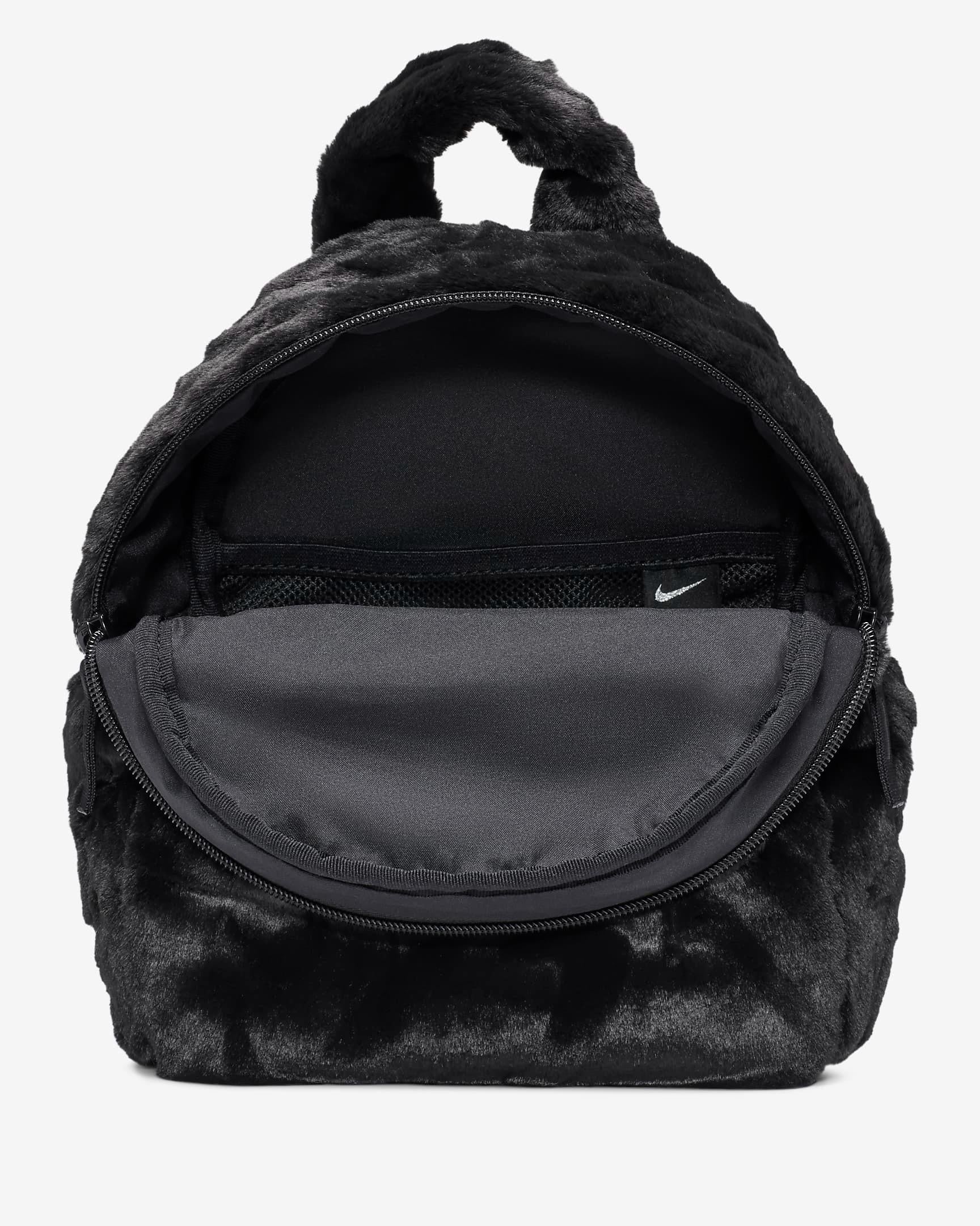 Sportswear Futura<BR/>Mini zaino in ecopelliccia FZ1328 010 NIKE 