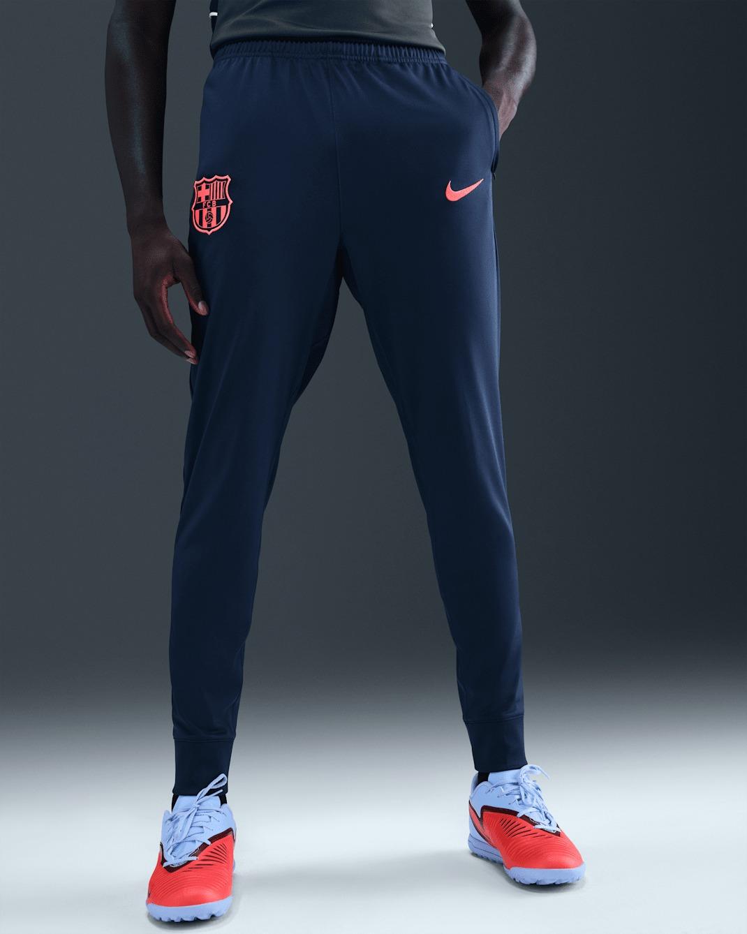 FC Barcellona Strike  Terza<BR/>Tuta da calcio in maglia Nike Dri-FIT Total 90 HM3402 808 NIKE 