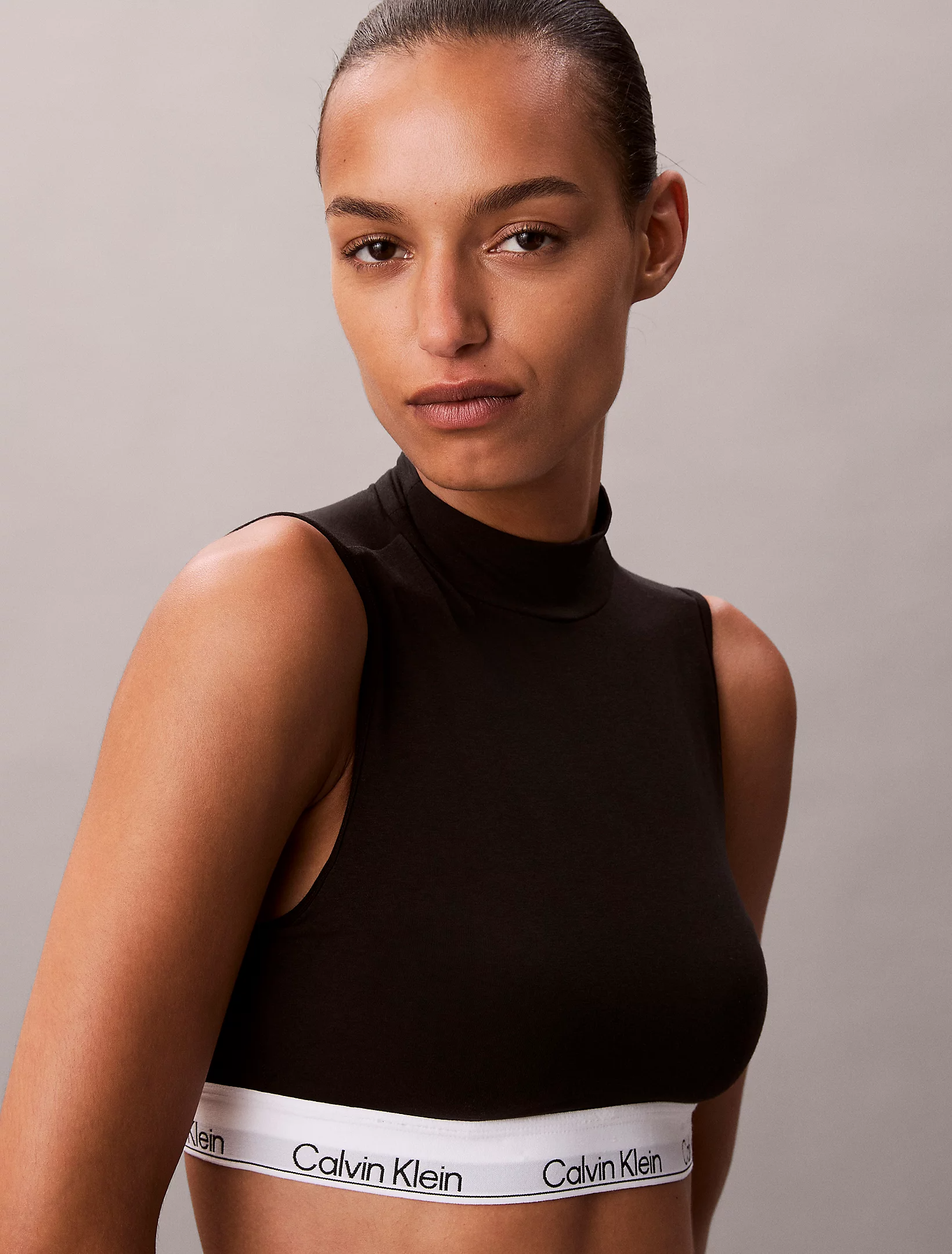 Lightly Lined Mockneck Bralette LV00QF8383 UB1 CALVIN KLEIN 