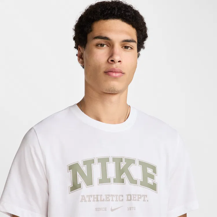 Nike HJ3605 100 NIKE 