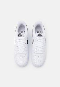 Air Force CT2302 100 NIKE 