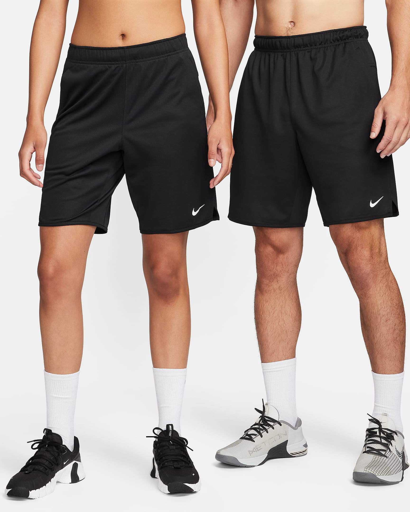 Totality DV9328 010 NIKE 