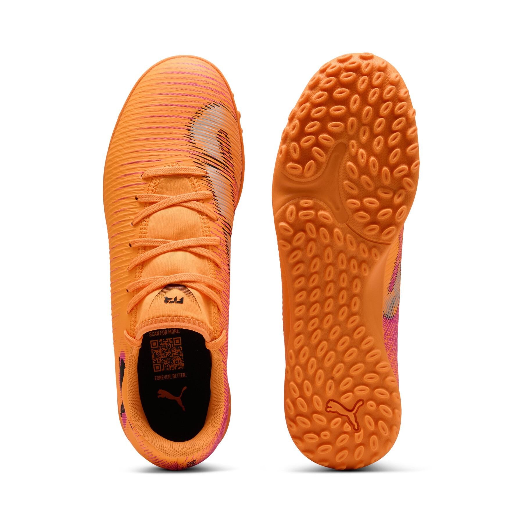 Future 8 Play Tt 108605 03 PUMA 