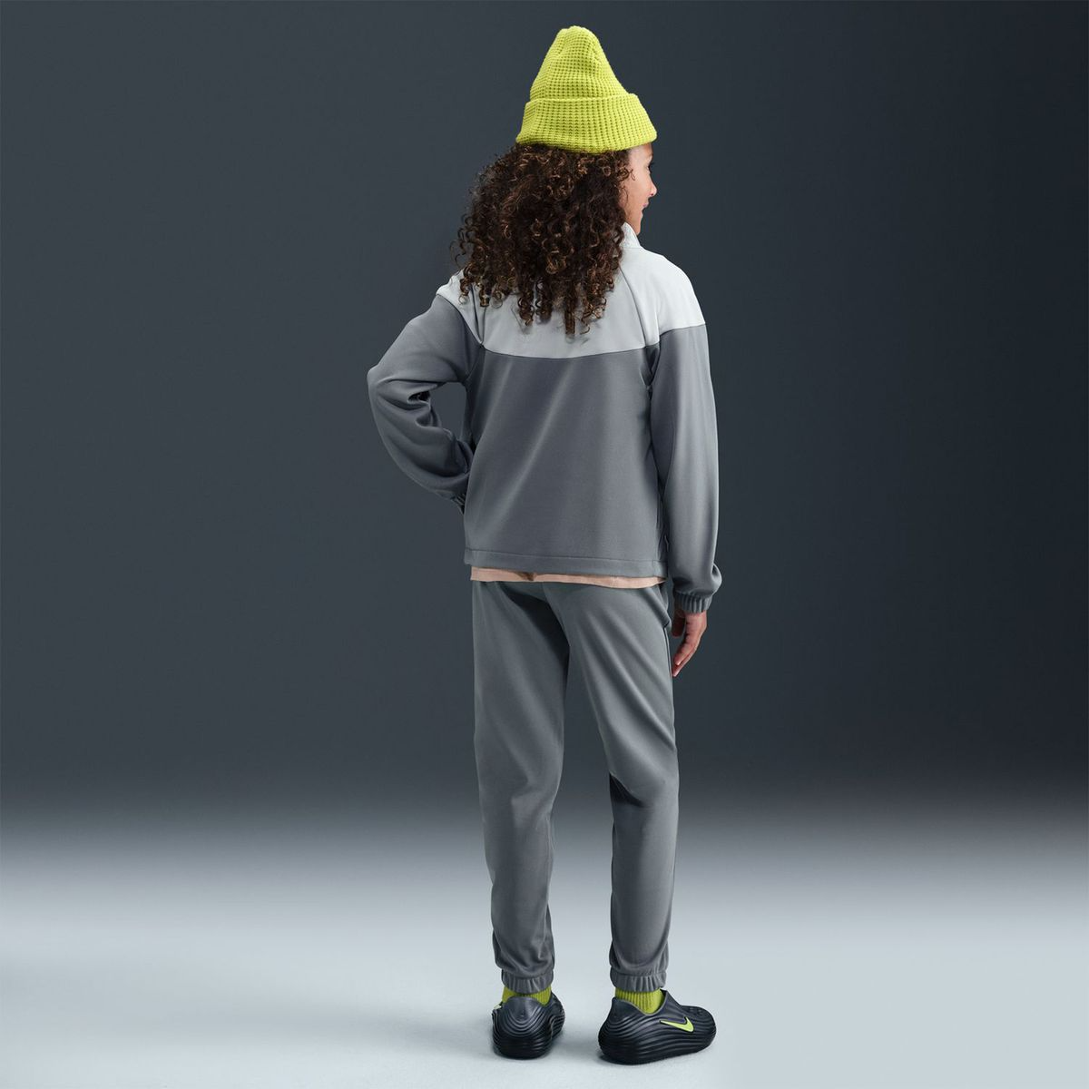 HQ9315 084 NIKE 