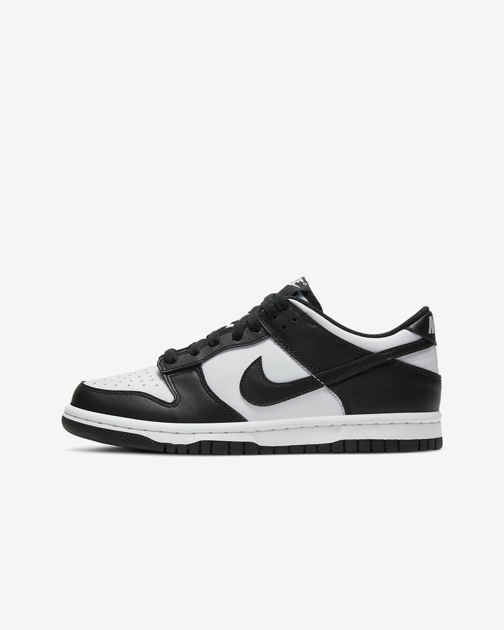  CW1590 100 NIKE 