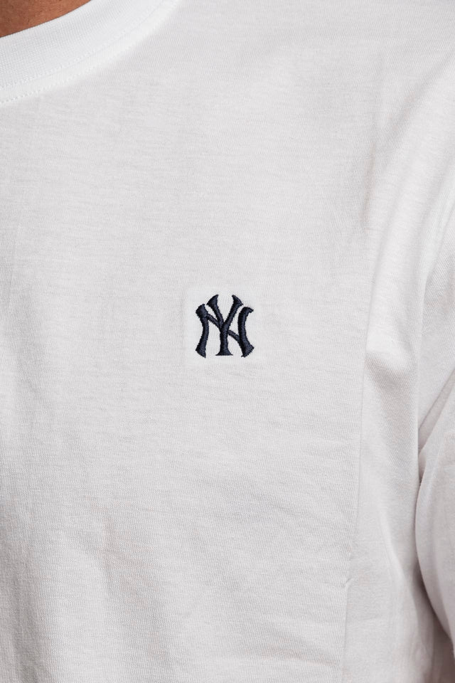 T-shirt Base Runner New York Yankees BB017TEMBRT564977 WHITE 47 BRAND 