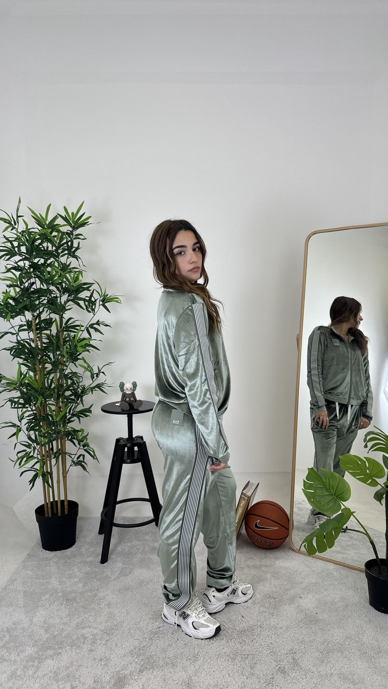 Tracksuit 6DTV64 1898 EA7 