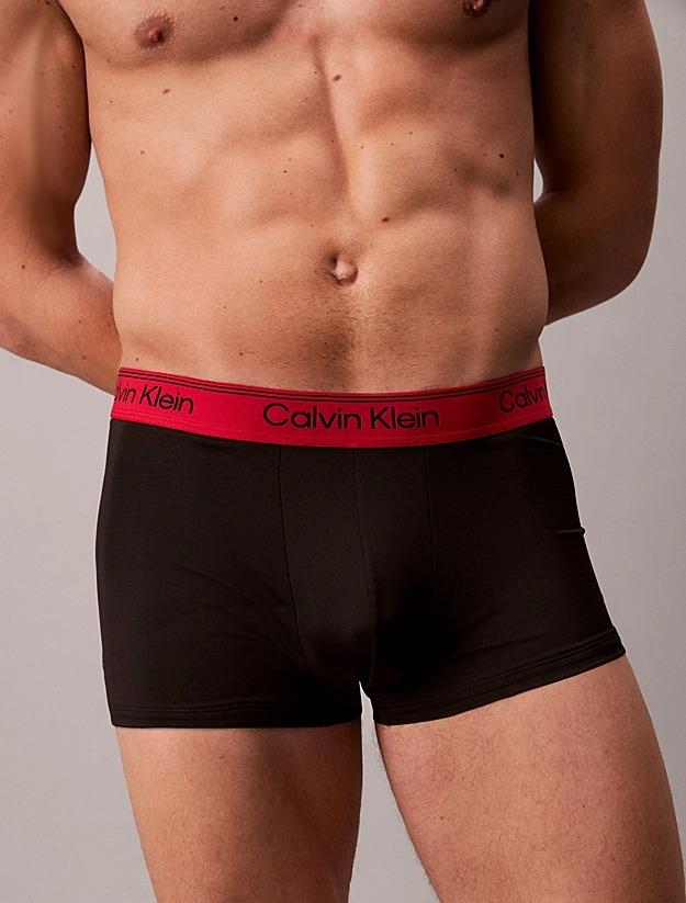 Boxer a vita bassa in confezione da 3 - Microfibre Stretch LV00NB4409 0AZ CALVIN KLEIN 