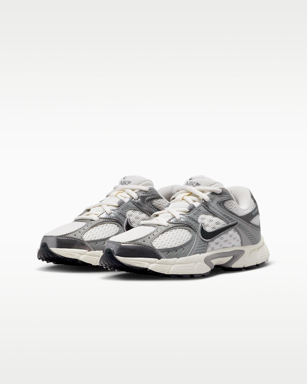 V5 Rnr (GS) HQ6411 003 NIKE 