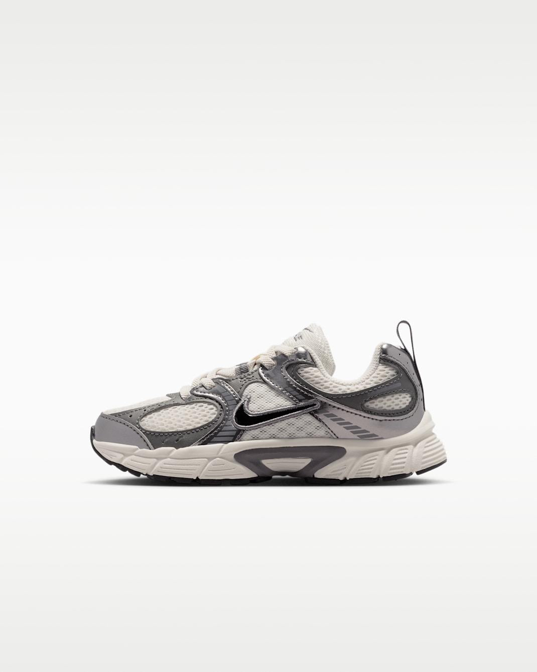 V5 Runner HQ6412 003 NIKE 