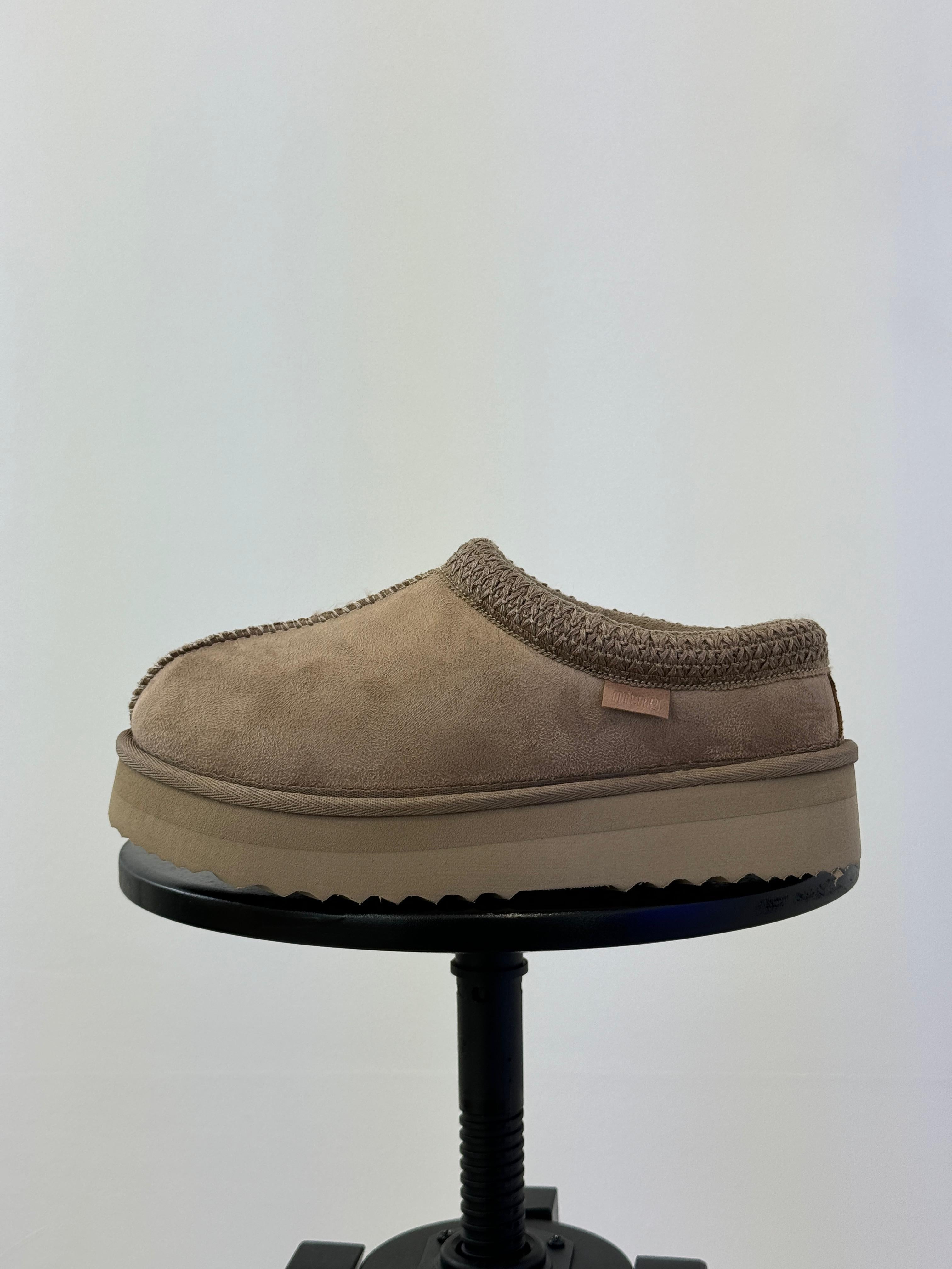 Stivaletto da donna 59561 NUEZ TAUPE MTNG 
