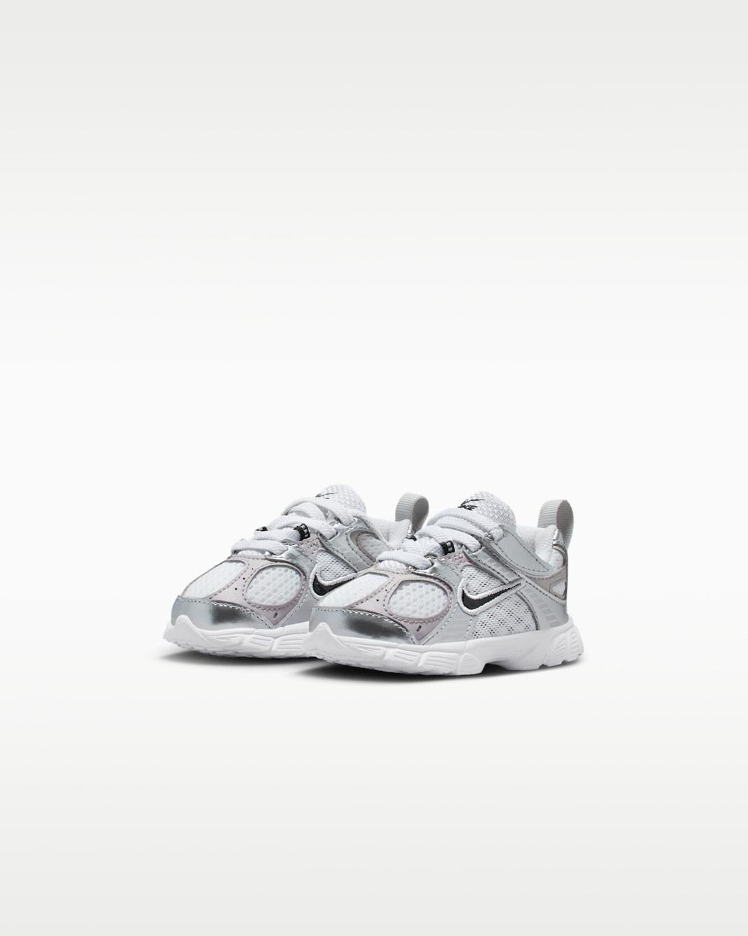 V5 Runner HQ6413 100 NIKE 