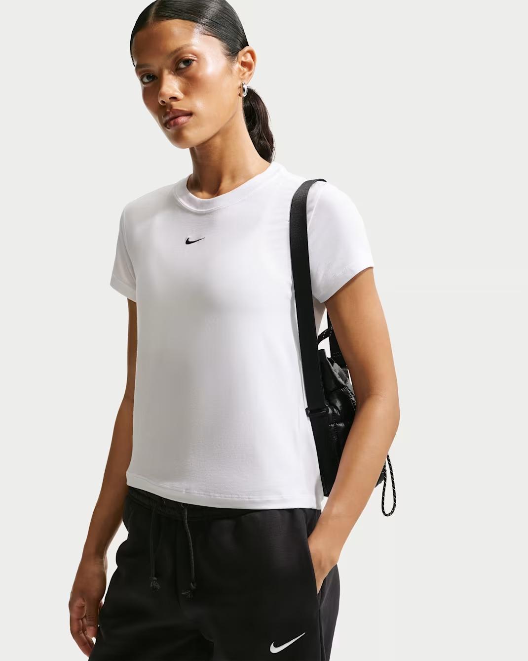 Nike Sportswear Chill Knit FV5508 100 NIKE 