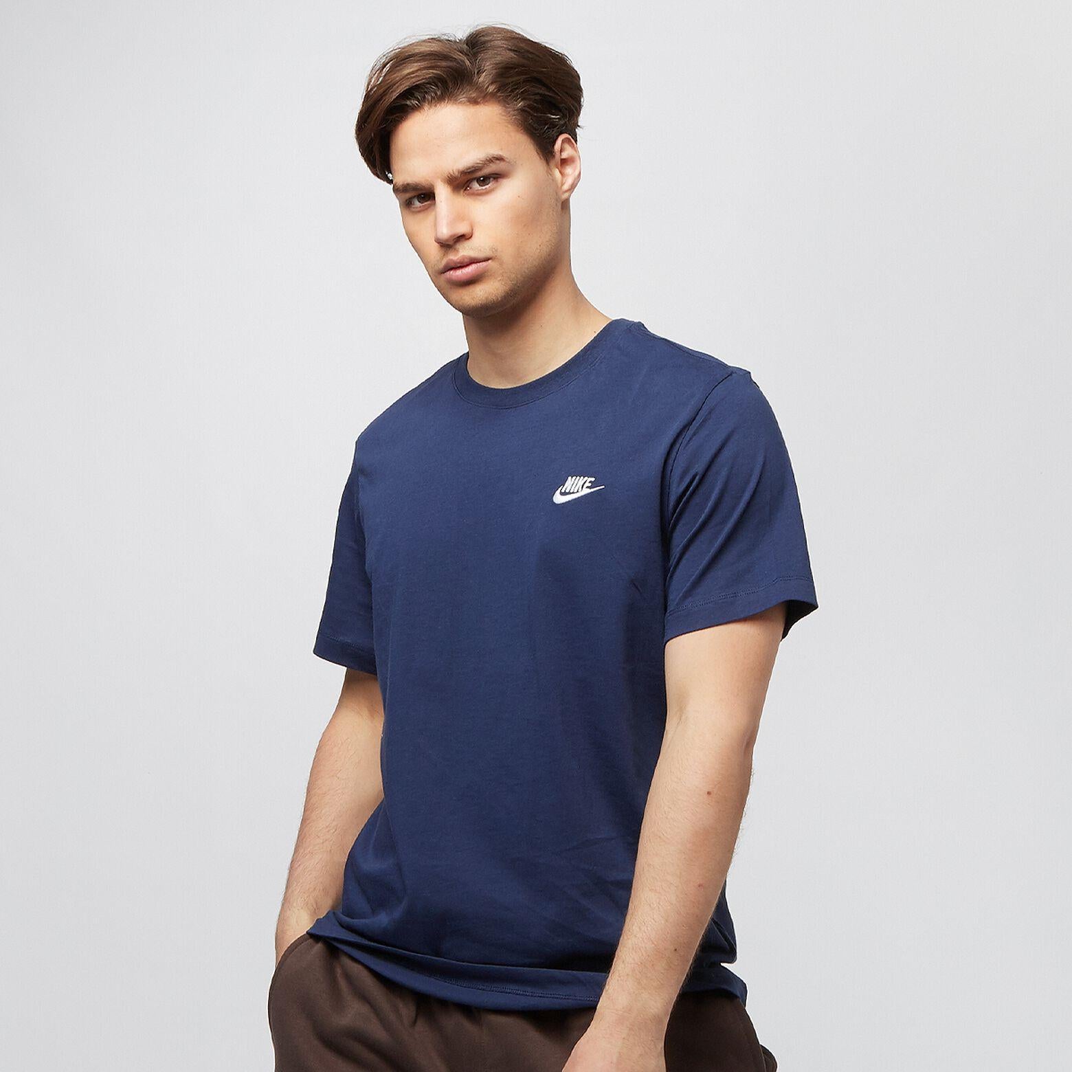 NSW CLUB TEE AR4997 475 NIKE 