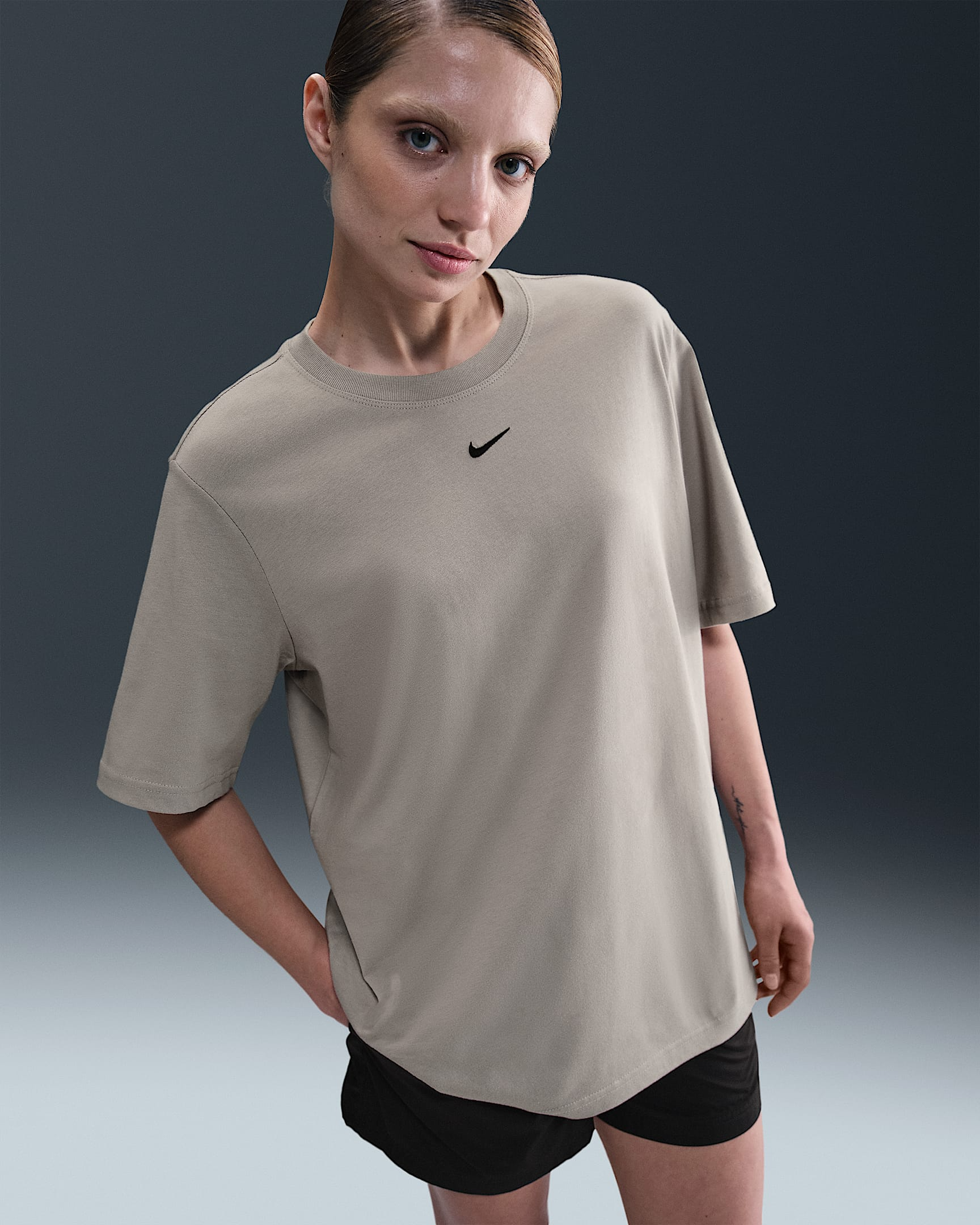 Sportswear Essential FD4149 009 NIKE 